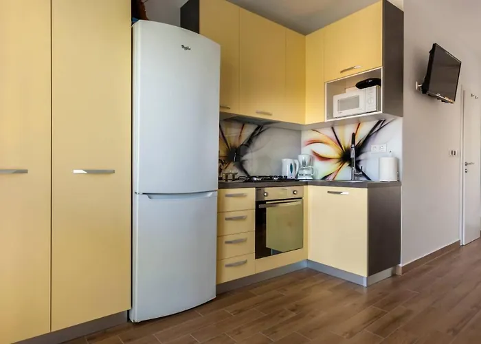 Apartment With Wifi Njivice, Krk - 21713 Njivice